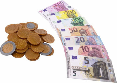 Dinero ficticio en euros en la tarjeta.