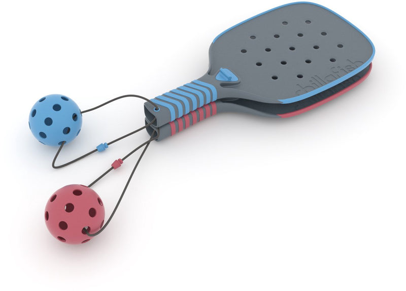 Set pickleball Chillafish per bambini dai 5 anni - blu rosso - set con 2 racchette pickle ball e 2 palline - impugnatura ergonomica antiscivolo - racchette agganciabili - ideale per il divertimento all'aria aperta - modello pickli