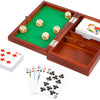 Pequeñas cartas de juego y juego de dados en Houten Kist