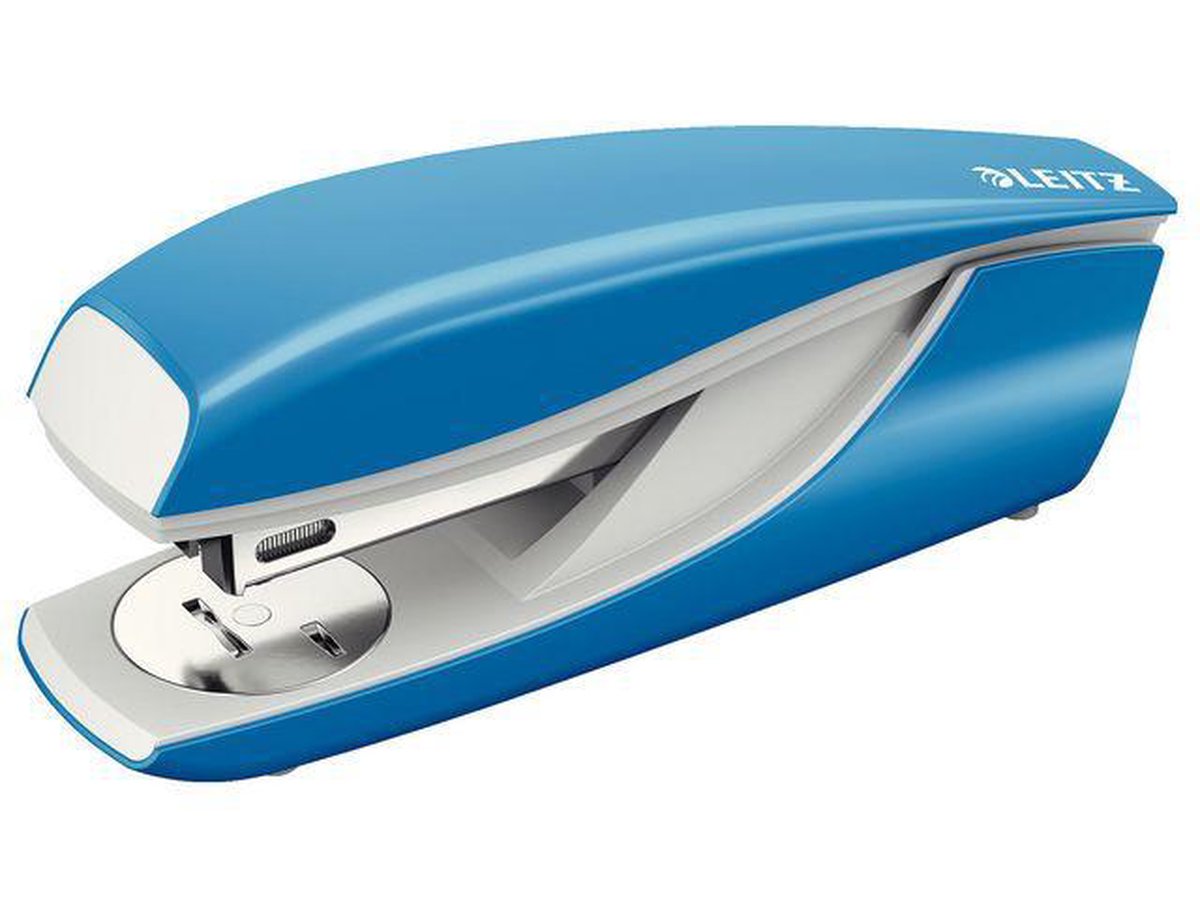 Grapadora Leitz Nexxt 5502 azul 30 hojas 100 grapas