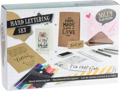 Juego de inicio de letras manuales