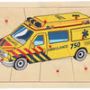 Ambulancia del rompecabezas de madera Playwood, 9 piezas.