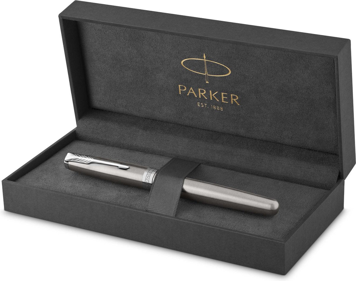 Pluma estilográfica Parker Soneto | acero inoxidable con borde de paladio | punta mediana | envoltorio de regalo