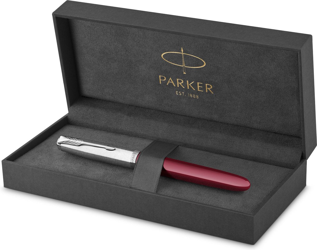 Parker 51 fountain pen | wine-red resin | chrome detail | fine point with black ink | gift packaging