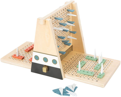 Battaglia per il gioco di strategia di legno di piccoli piedi per le navi