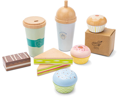 Woet ® set de café de madera para llevar - juego de 12 piezas con tazas, pasteles y sándwiches para llevar - accesorios de tienda - fsc - juguetes para juegos de rol - comida de juguete - a partir de 2 años