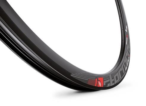 Cerchio Mach1 28 622x17c stormer 28g ano disc nero