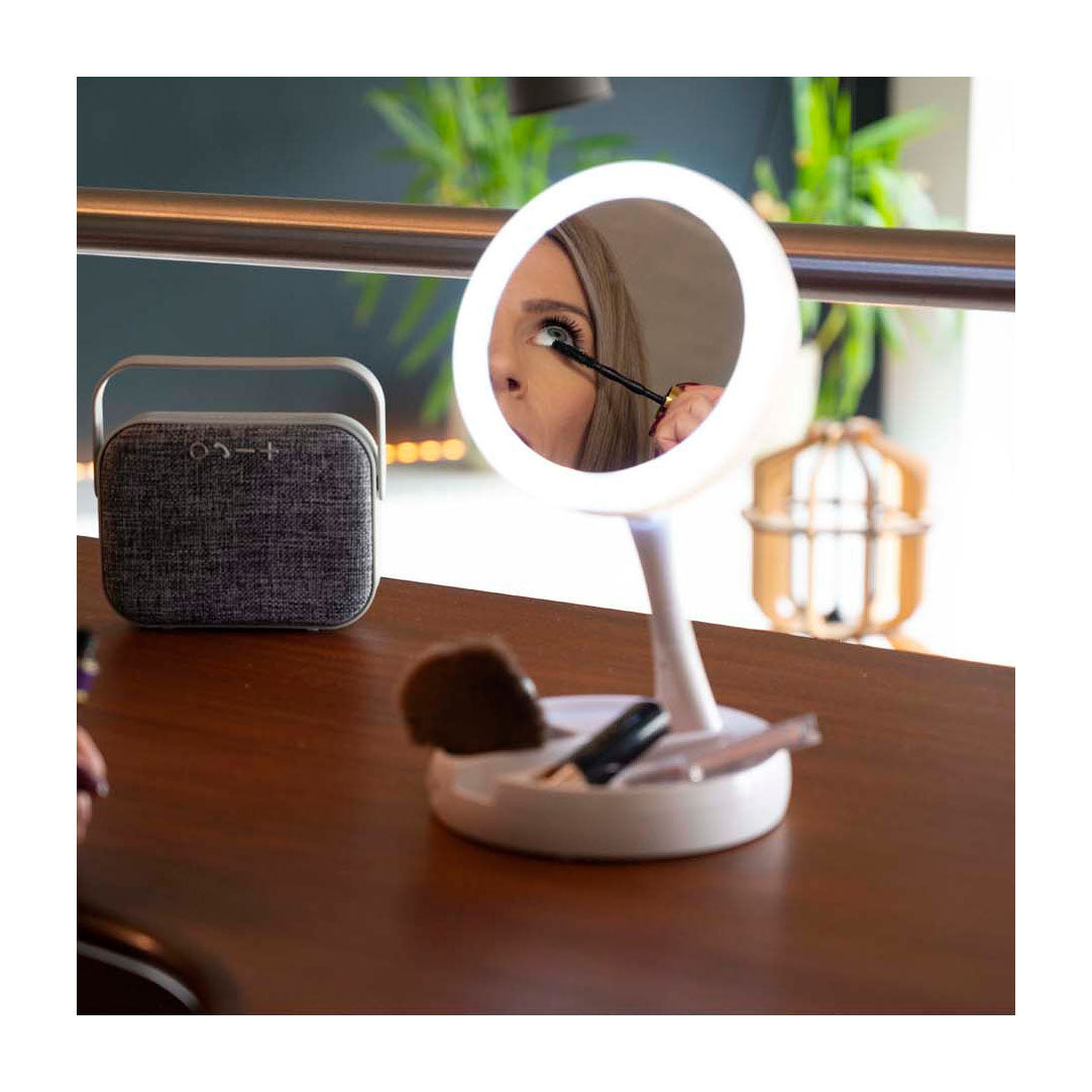 Espejo de maquillaje con LED