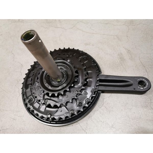 Shimano Crankset 3 x 9 velocità FC-MT210-3 con crankarm da 175 mm 40-30-22t nero
