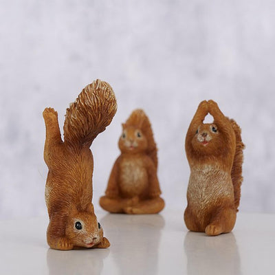 Boltze home estatua yoga ardilla poliresina h7cm