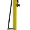 ICETOOLZ 240A451 Bomba de alta presión de acero de la bomba de pie con un medidor de 160 psi amarillo