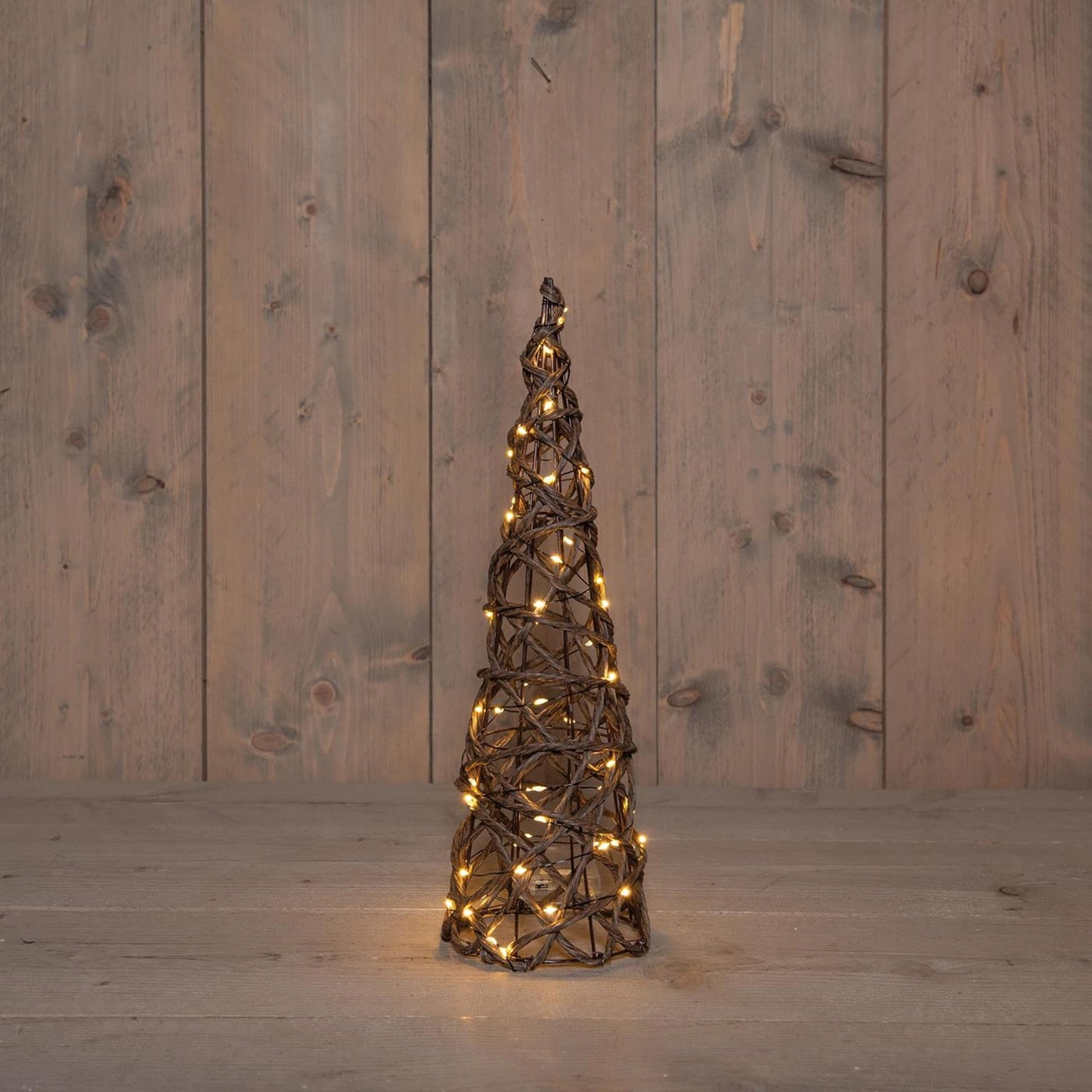 Cono illuminato della collezione Anna 60LED classicwarm 40cm funziona con batterie 3XAA con timer da 6 ore