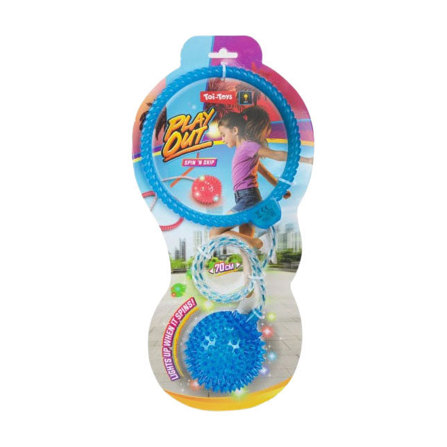 Toi-toys juega un viejo juego de columpio con luz