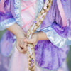 Diadema de grandes pretendientes con su rapunzel rubia