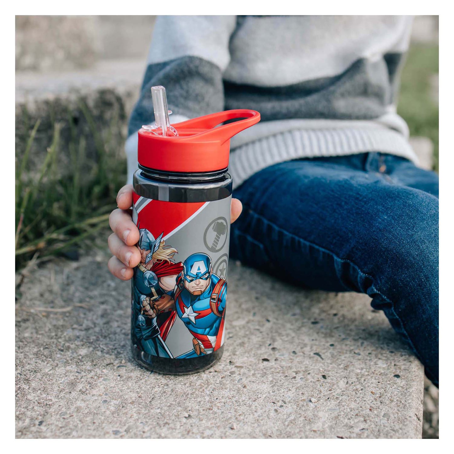 Avengers de botella de beber aerodinámico, 500 ml