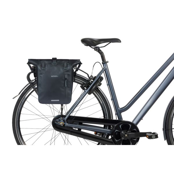 Basil borsa singola da bicicletta rivo m telone mik 12-15l 14 x 25 x 38 cm - nero