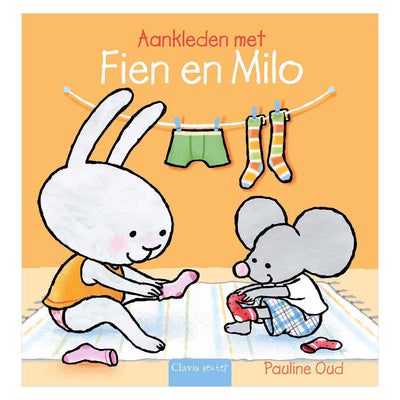 Decora la libreria centrale con fien e milo