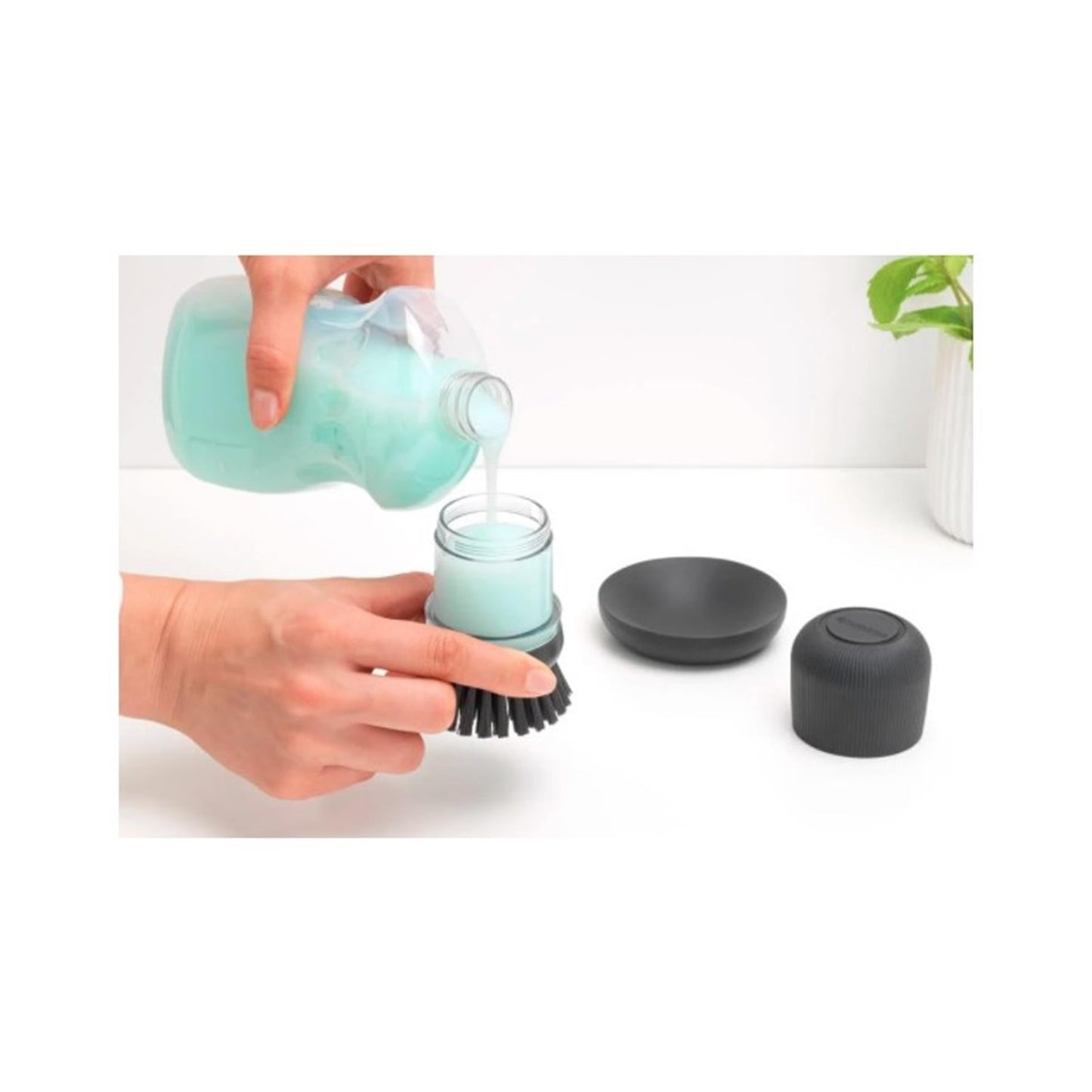 Brabantia Sinkide lavavajillas cepillo con depósito de jabón gris oscuro