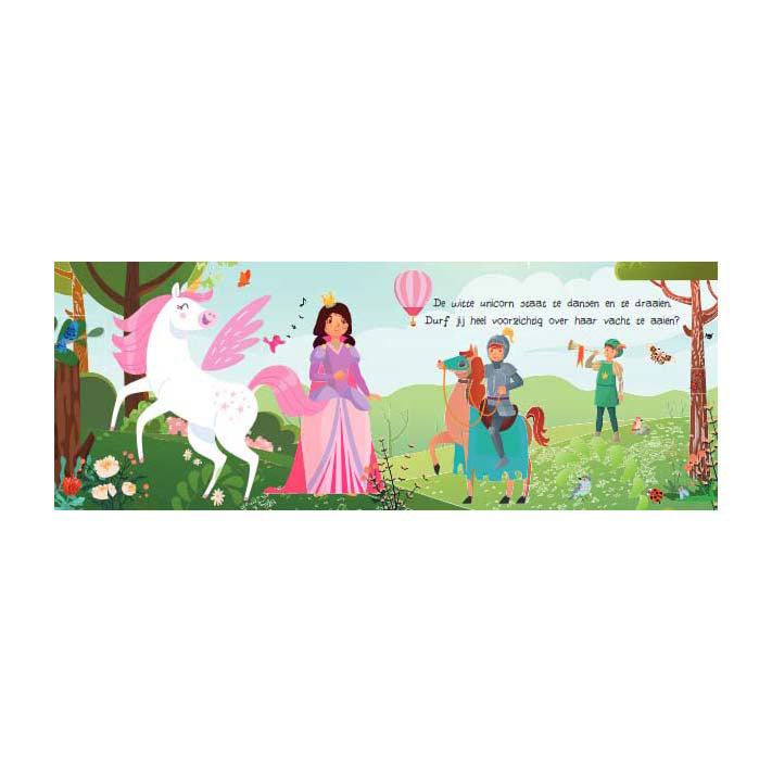 Gli editori di lanterna guardano e sentono unicorni e principesse