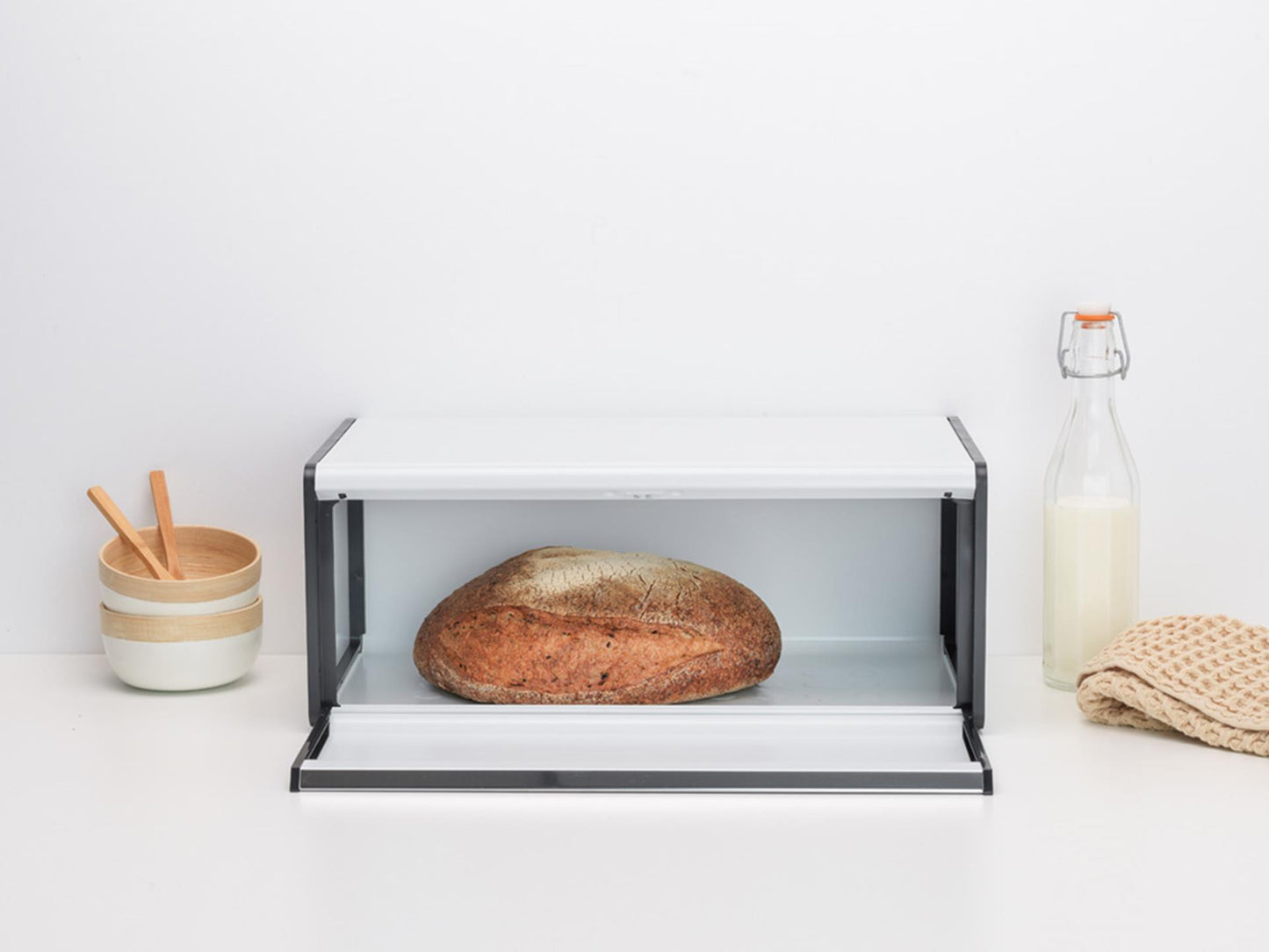 Portapane Brabantia con coperchio a ribalta, bianco