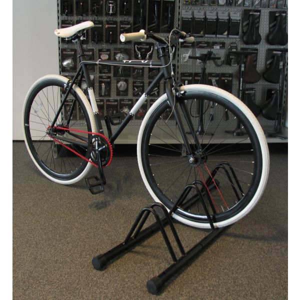 Edge bicycle rack for 3 bicycles