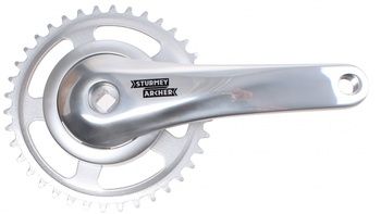 Sunrace - SunRace crankset 38T cranklengte 170mm. zilver aluminium spieloos. 92mm cover. -8mm diepte