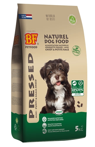 Puppy presionado por biofood y razas pequeñas