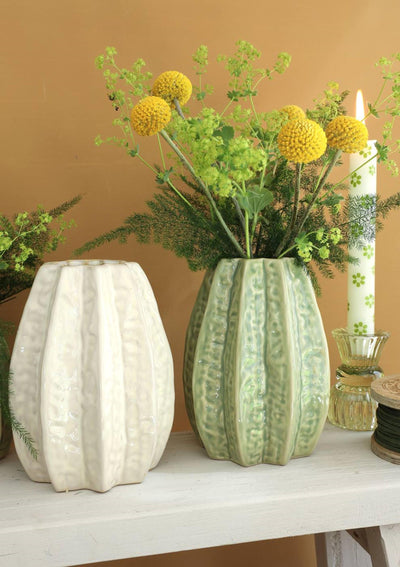 Ideas 4 seasons carambola vase ã˜11.5 x h.15 cm 2 ass cream green ceramic