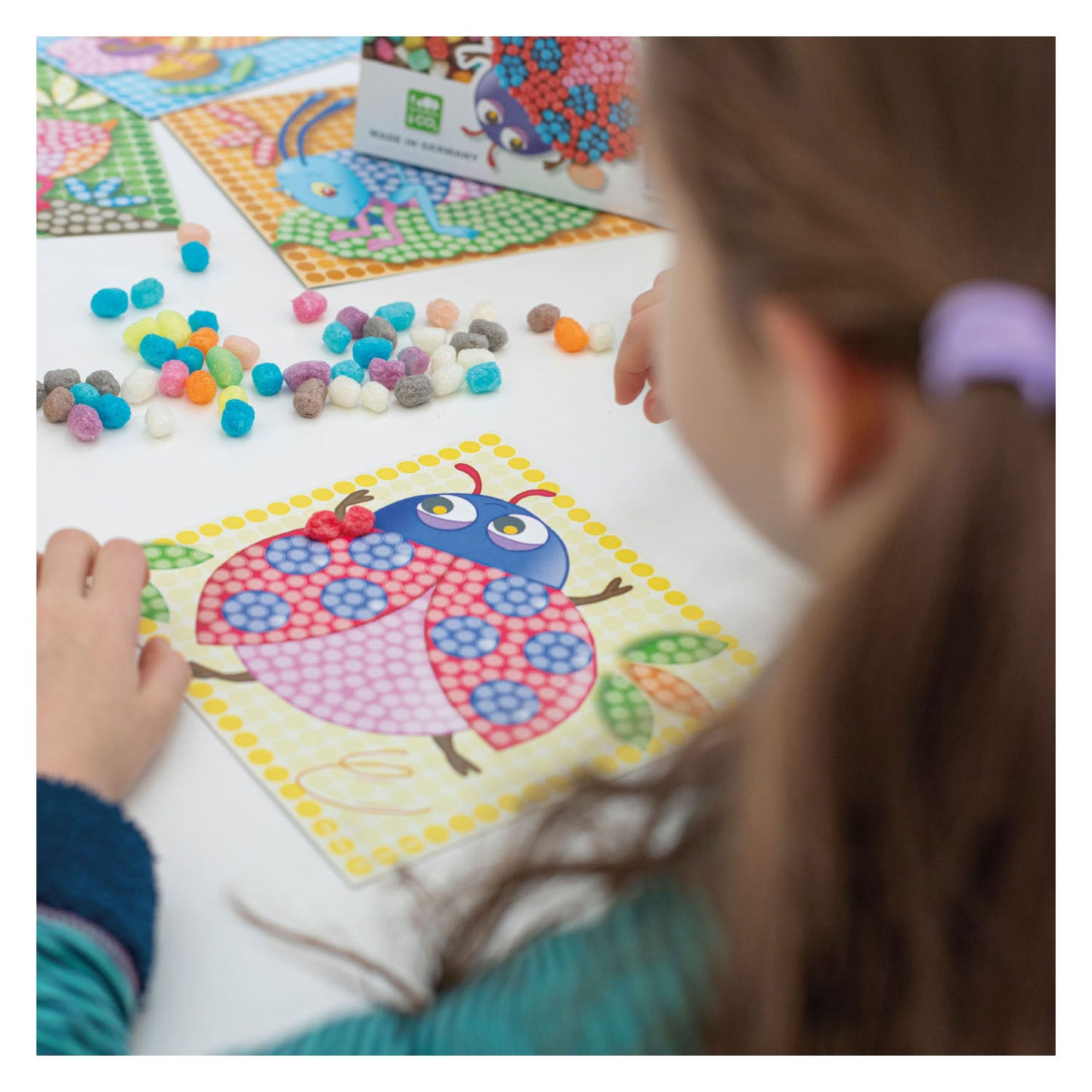 Set di mosaico Playmais - Piccoli insetti