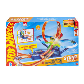 La pista Hot Wheels è ambientata in un incidente multiplo a mezz'aria