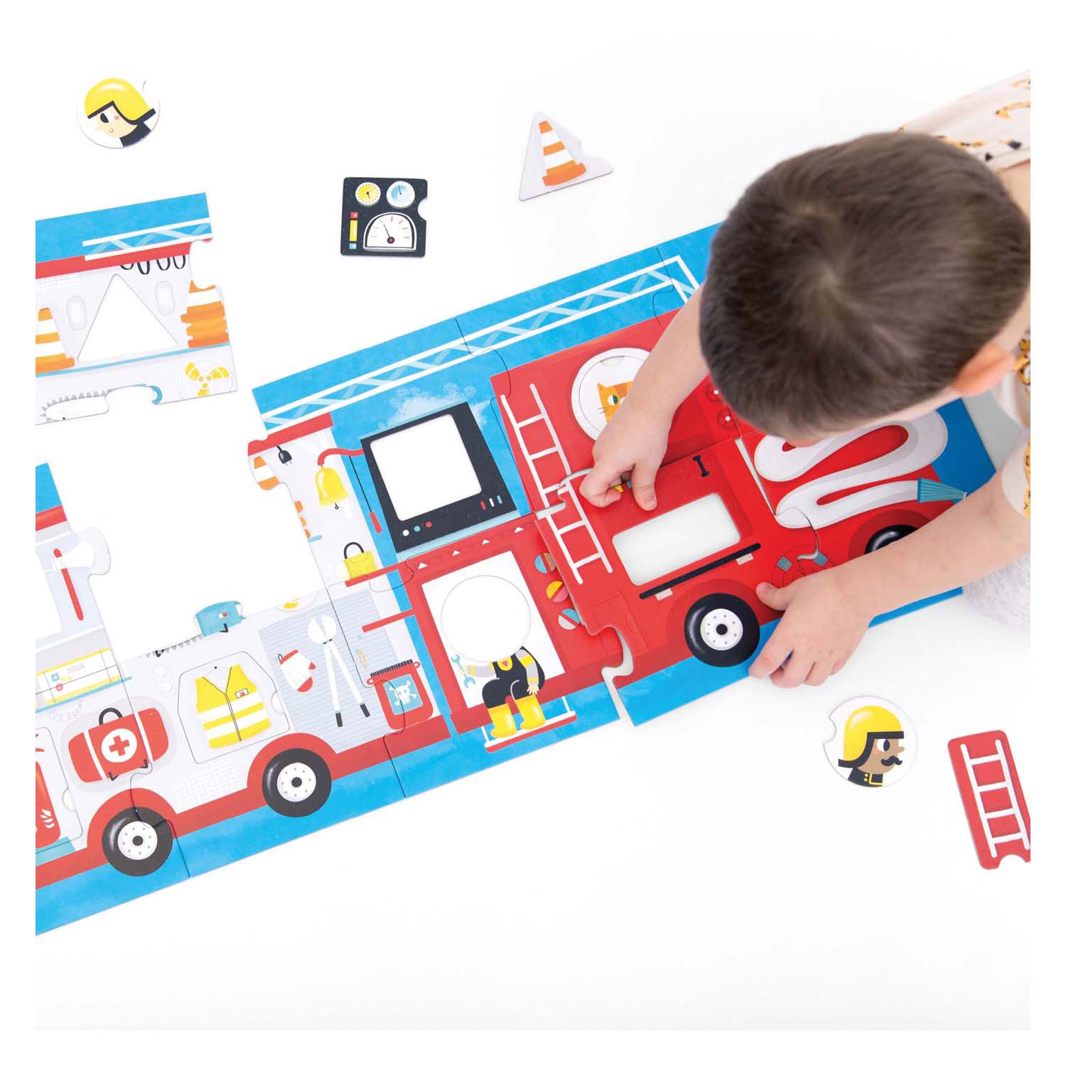 Banana Panda - Make The Puzzle Matching Fire Truck - 23 °.