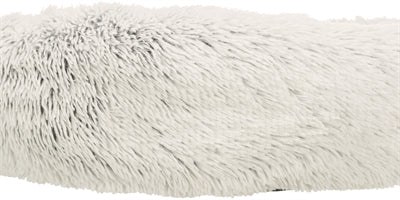 Baneta de perros de Trixie Harvey alrededor de blanco blanco