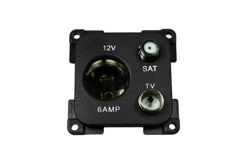 Presa C-line da 12 volt con antenna e collegamento satellitare nero