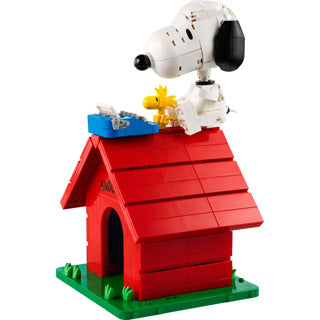 Lego ideas 21368 cacahuetes: la caseta del perro de snoopy