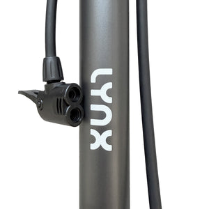 Bomba de bicicleta Lynx con manómetro negro