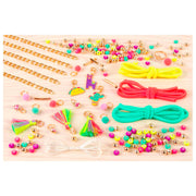 Make it real - neon armbanden met bedeltjes maken - maak 10 armbanden en een ring - afbeelding 2
