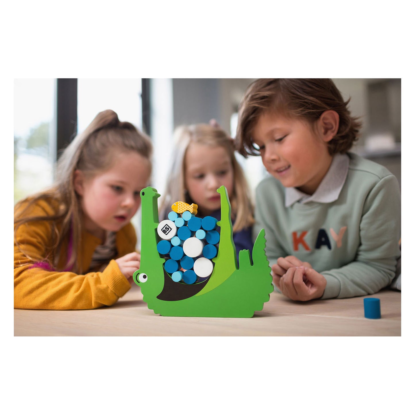 BS Toys Crocodile Wood Balance y Stapel Game
