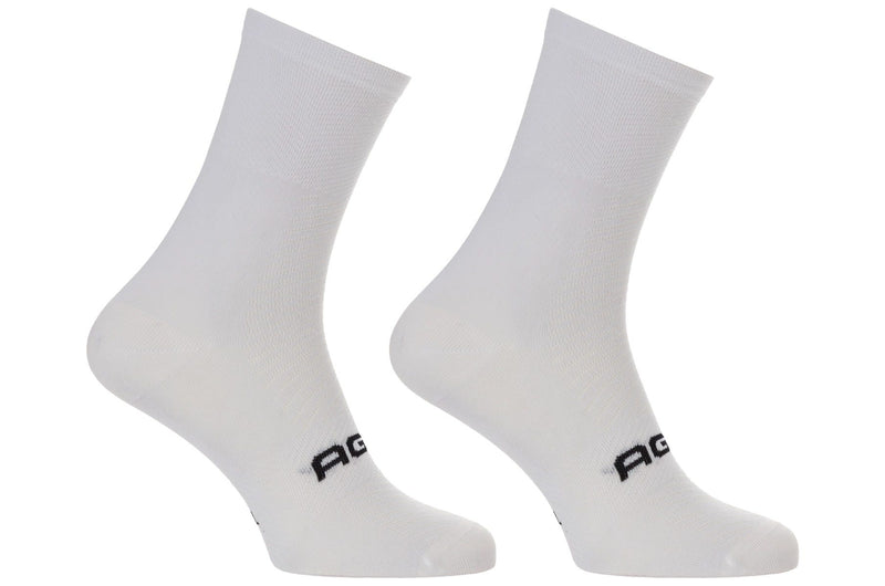 Calcetines ciclistas altos de verano.