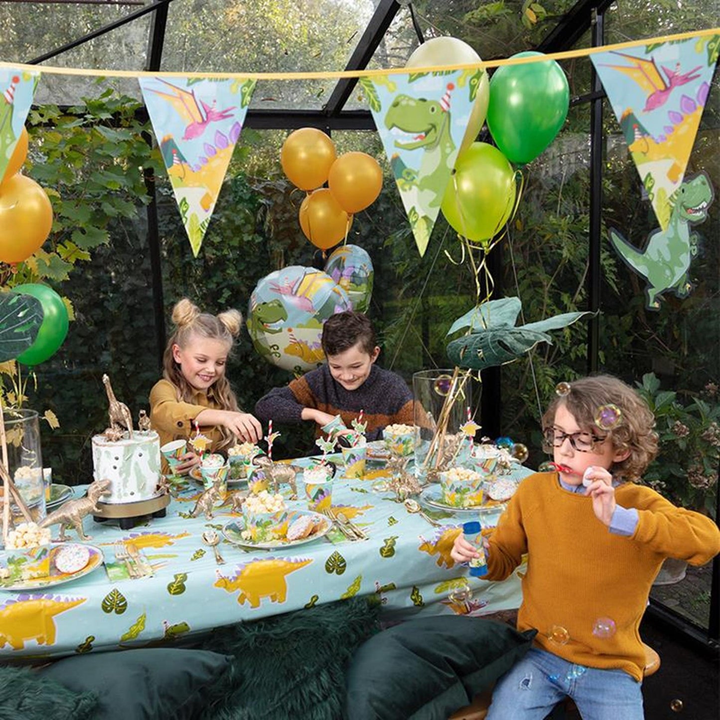 Paper plates Dino Party, 10st.