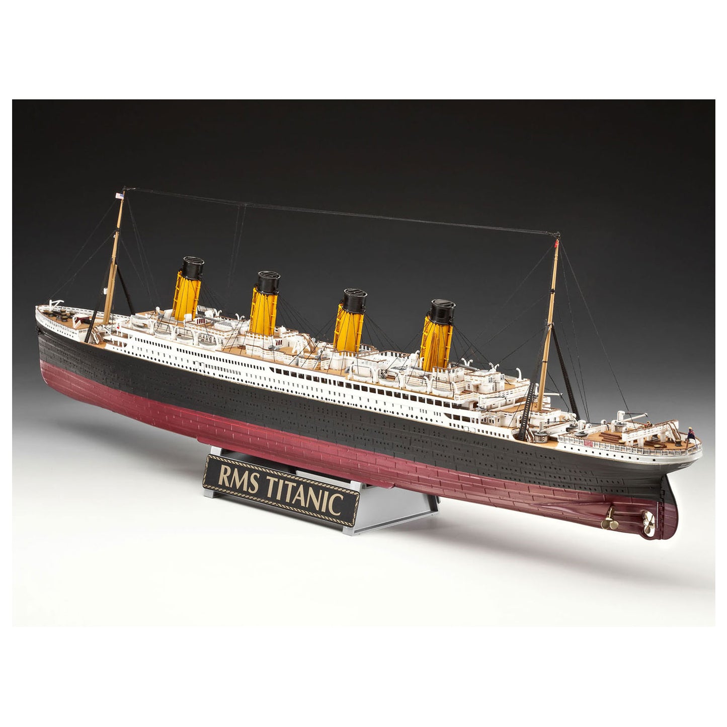 Set regalo Revell 100 anni Titanic