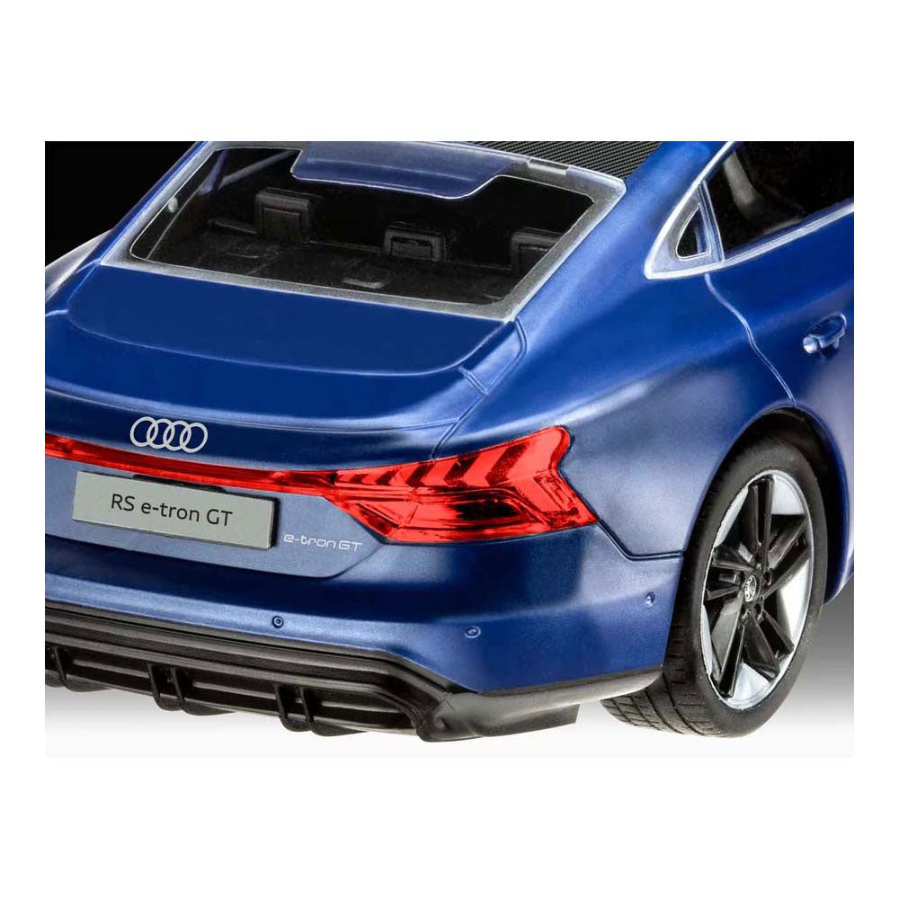 Maqueta Revell - audi rs e-tron gt 1:24 - 71 piezas.