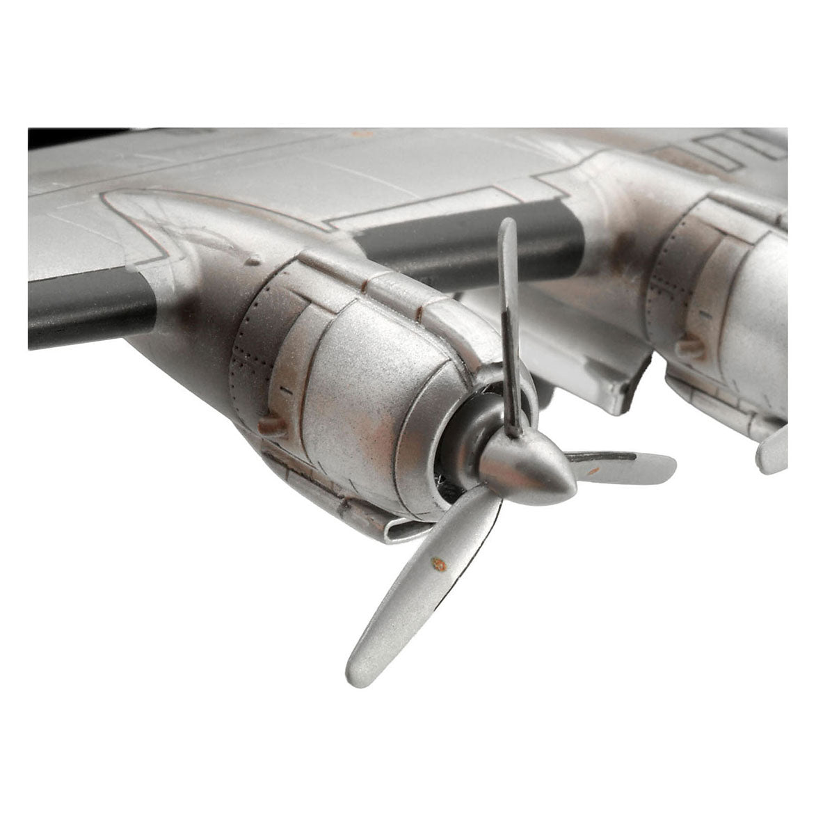 Revell model kit lockheed l.1049g super constellation lufthansa 1:144 - 95pz.