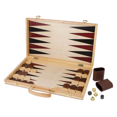 Pequeño ajedrez de madera y backgammon
