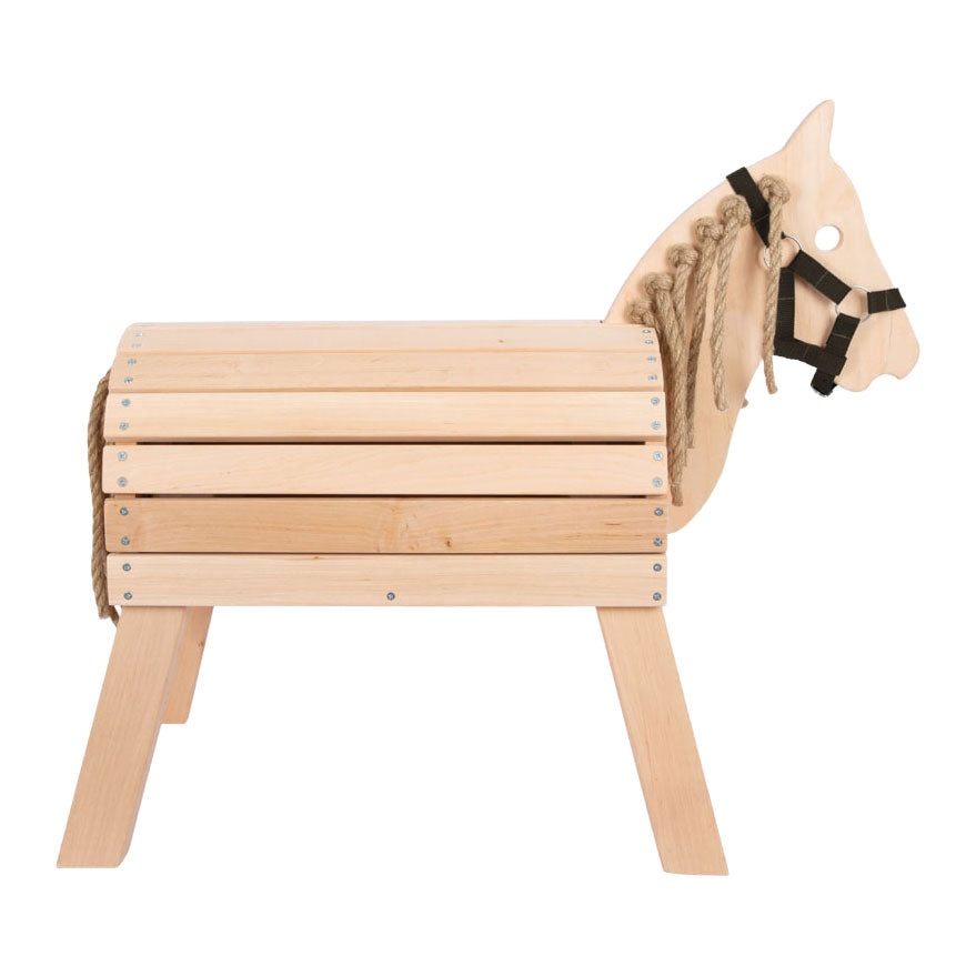 Cavallo di legno a piede piccolo compatto