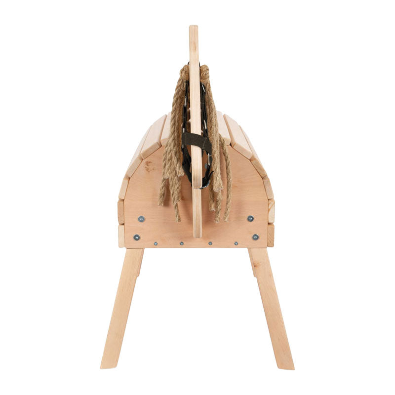 Cavallo di legno a piede piccolo compatto