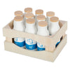 Pequeña caja de madera con botellas de leche, 12dlg.