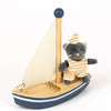 Egmont malo de kat in een boot. 18x18x8