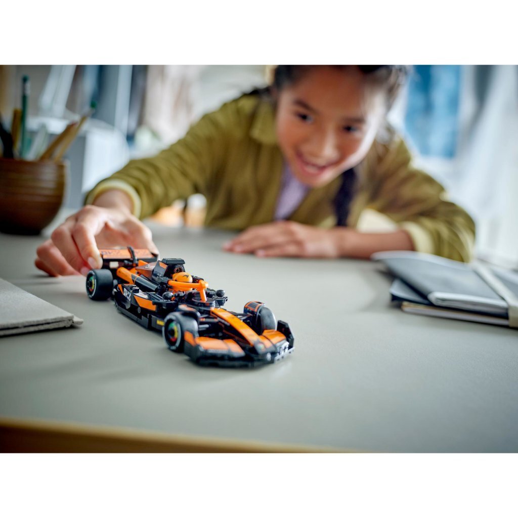 LEGO Speed ​​Champions 77251 McLaren F1 Team MCL38 Racing Car
