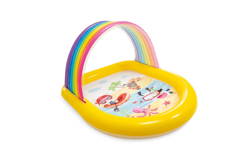 Piscina arcobaleno con spruzzatori ad acqua