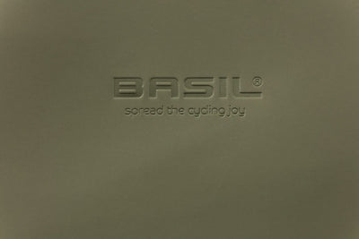 Basil Soho Nordlicht Bicycle Mochila - Bolsa de bicicleta moderna verde con iluminación LED integrada para mujeres y hombres #Basil #Fietsrugpak #led #Groen